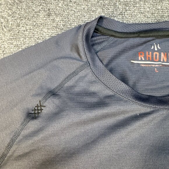 Rhone Gym Workout T-Shirt - Picture 4 of 9